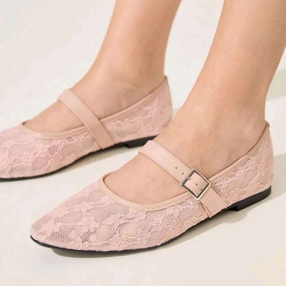 Sexy Solid Color Mesh & Lace Elegant Versatile Comfortable Shoes - Picture 3 of 5